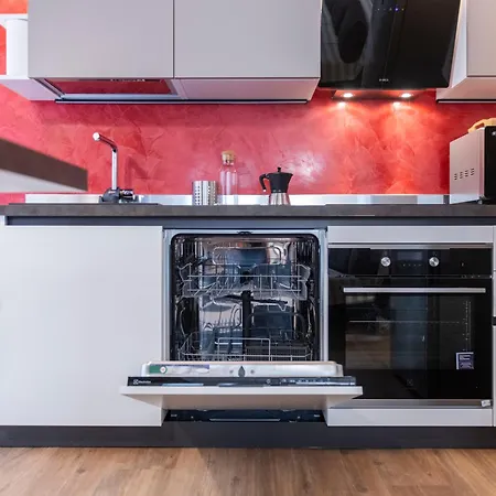 Three Balconies Apartment *